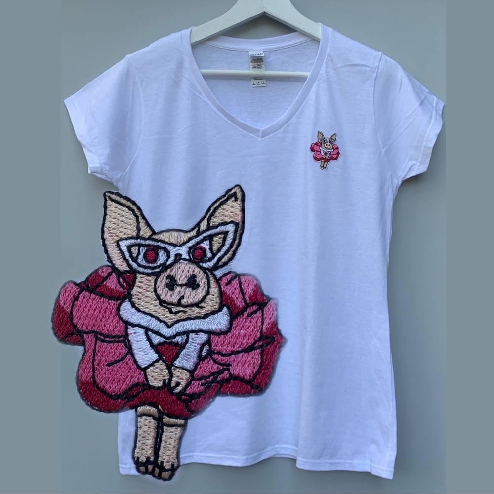 3/$10 NEW Miss Piggy in Ruffles Cotton V-Neck NWOT